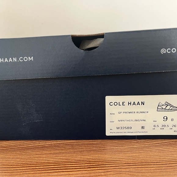 Cole Haan GrandPro Premier Runner sneakers | Ivory w/ gum sole | Women’s 9 - Picture 2 of 5